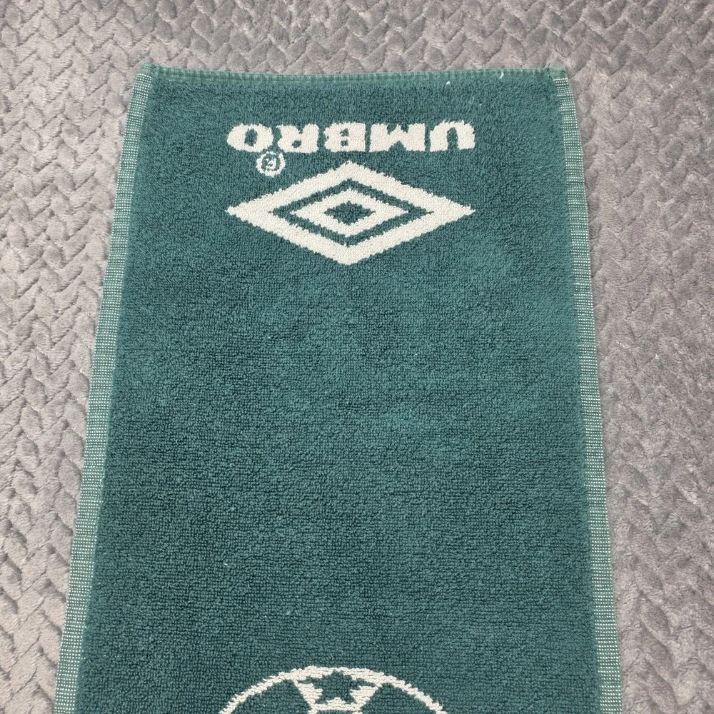 Vintage Umbro USA Cup Soccer Towel Green White Double Sided Cotton 35 x 9.5